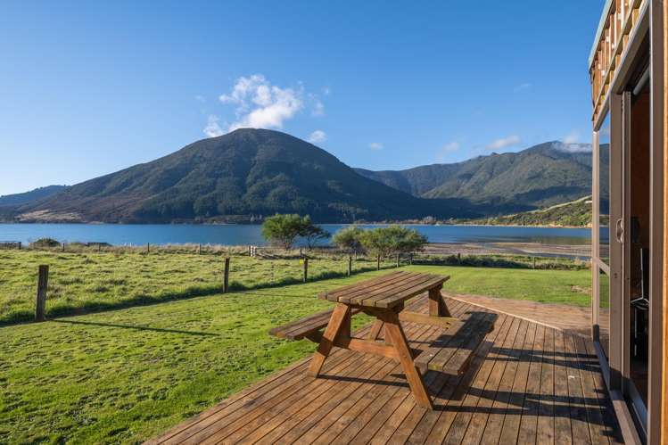 803 Manaroa Road Marlborough Sounds_36