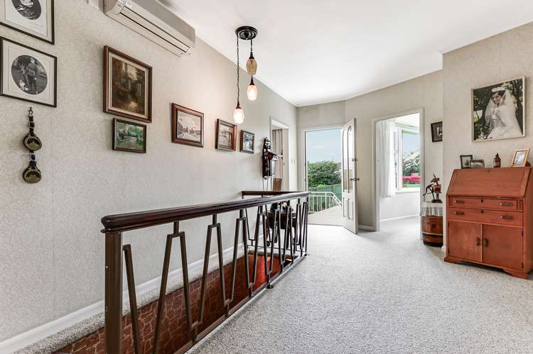 765 River Road Chartwell_17