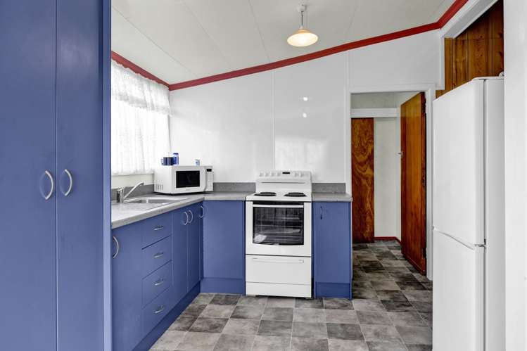 9 Napier Street Opunake_11