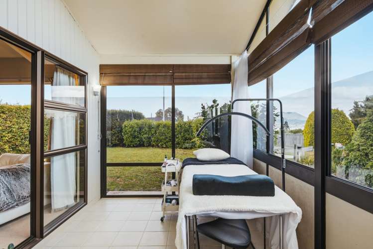 1/16 Isobel Street Acacia Bay_10