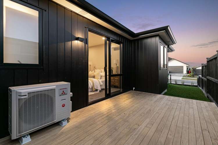 21 Spars Road Wainui_8