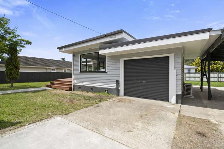 43 Dover Road Wainuiomata_17