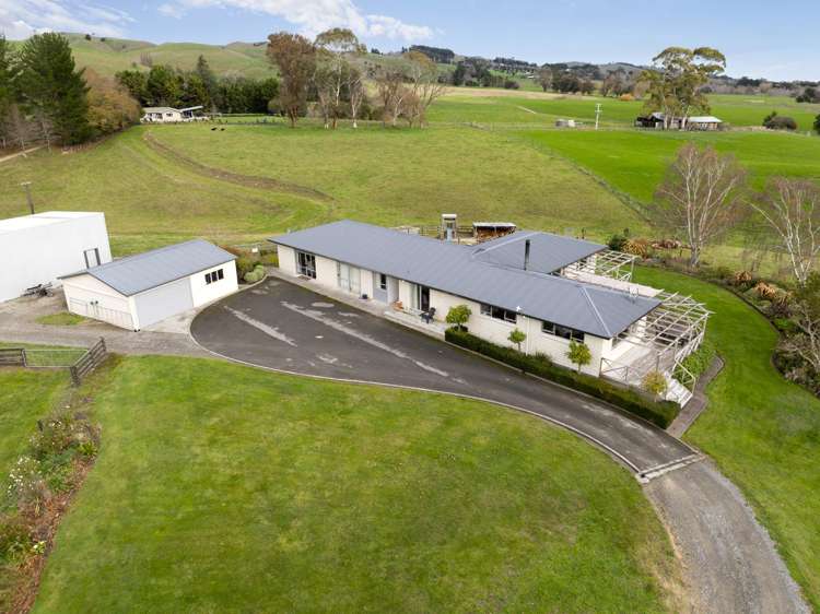 424 Masterton Castlepoint Road Masterton_22