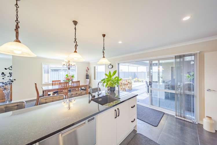 15 Aspiring Drive Poraiti_13