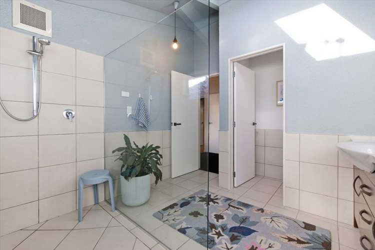 18B Levers Road_5