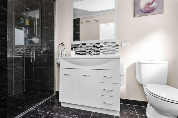 9 Pania Place Poraiti_14