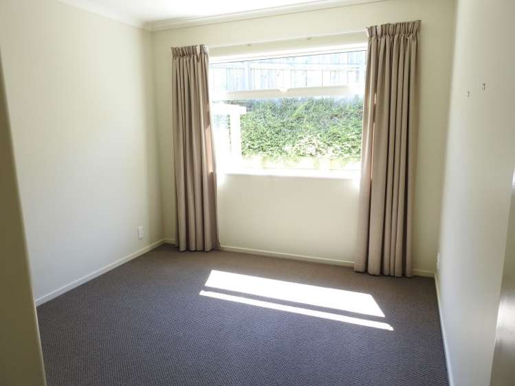 10 Windsor Drive Britannia Heights_8