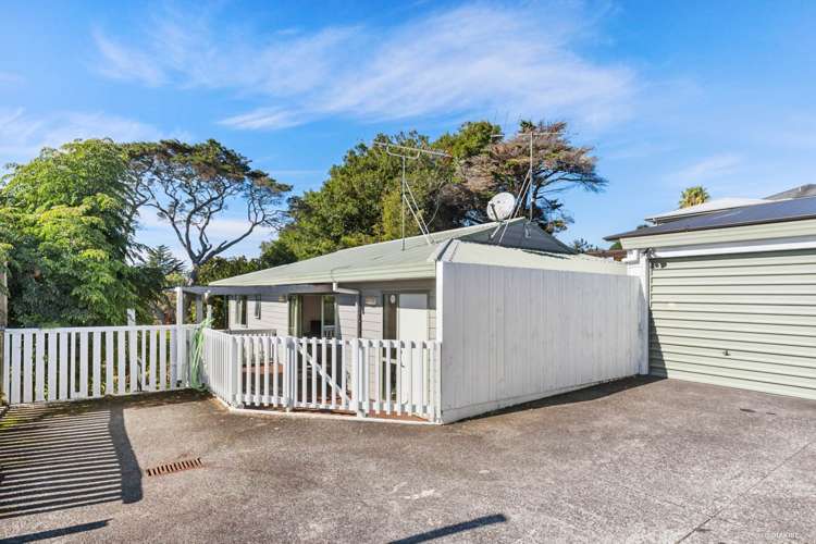 2/23 Ludlow Terrace Totara Vale_10