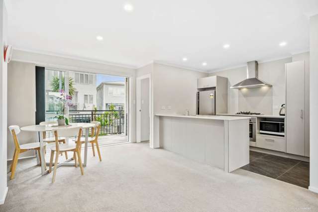 5 Manawatere Way Flat Bush_2