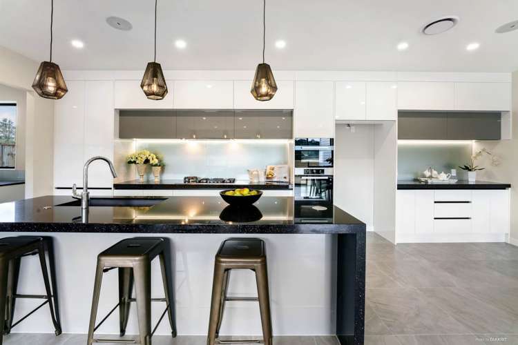 39 Koropa Road Flat Bush_3