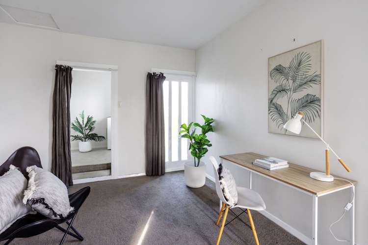 21 Kamura Street Tainui_34