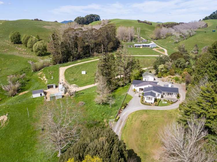 2122 Masterton Castlepoint Road Masterton_30