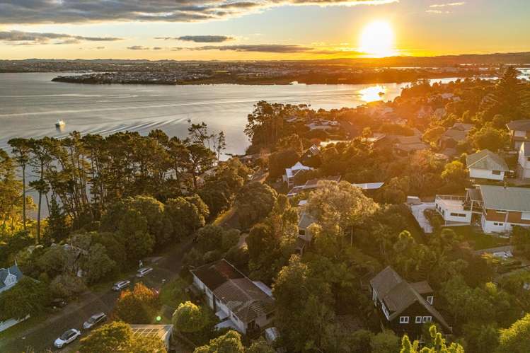 27 Rosecamp Road Beach Haven_24