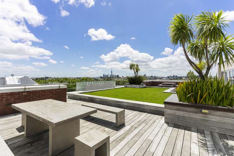 303/64 Surrey Crescent Grey Lynn_15