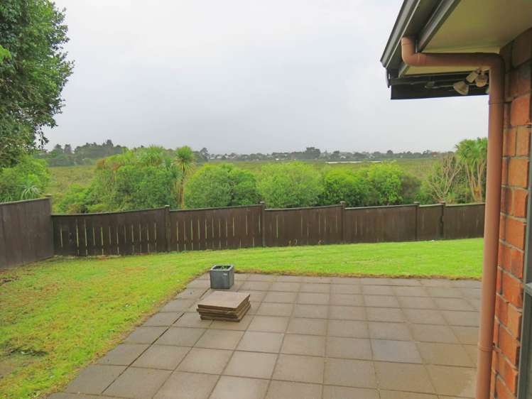 32 Stranraer Crescent Wattle Downs_16