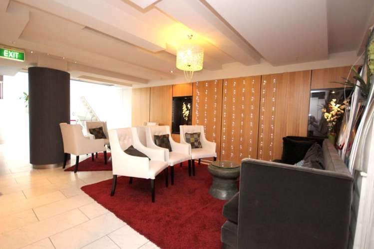 10XX/10 Waterloo Quadrant 10015_1