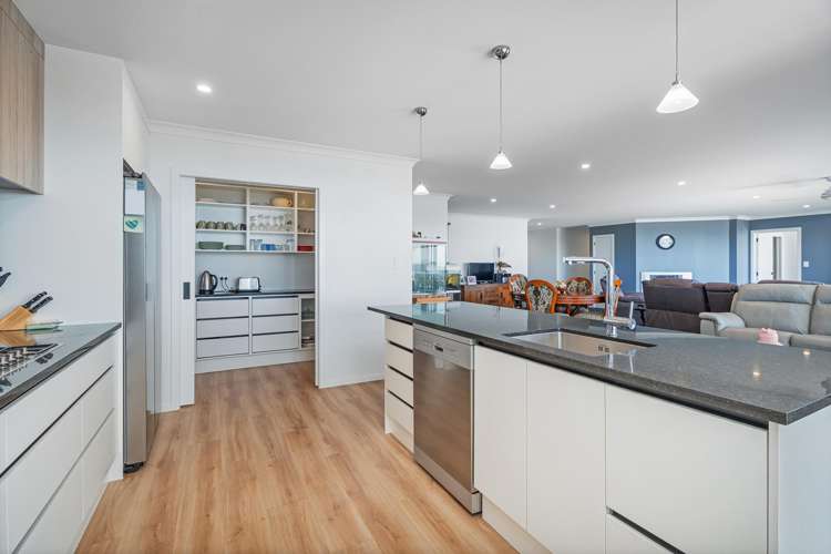 212 Black Jack Road Kuaotunu_10