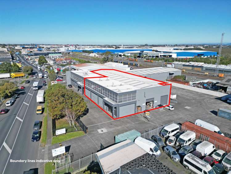 Front/25A Saleyards Road_0