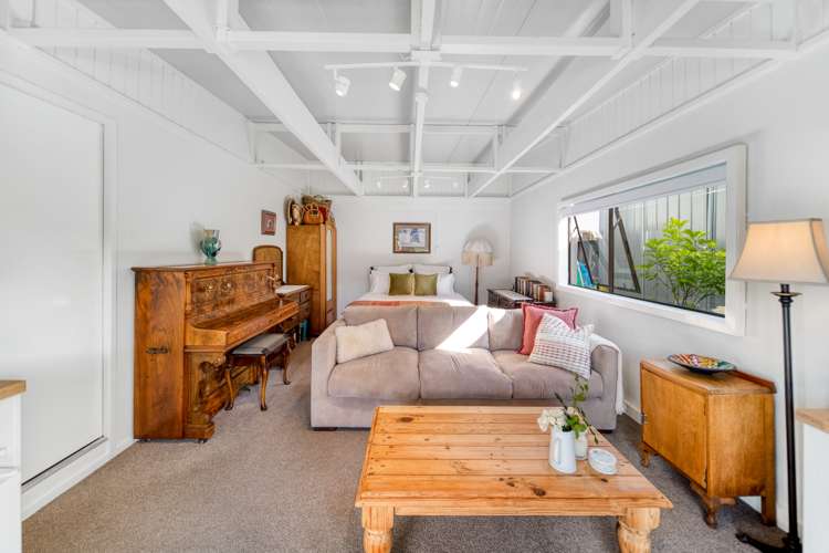 35 Luton Avenue Sunnyhills_11