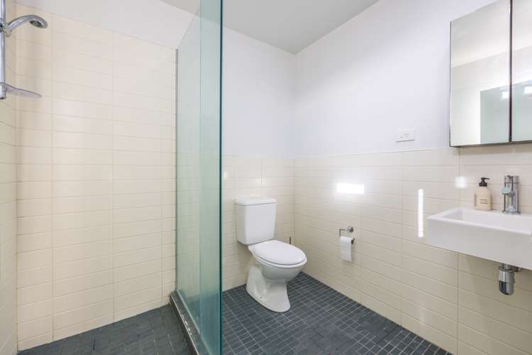 327/57 Mahuhu Crescent Auckland Central_13