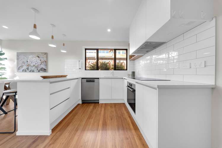 4 Harford Place Pakuranga Heights_10