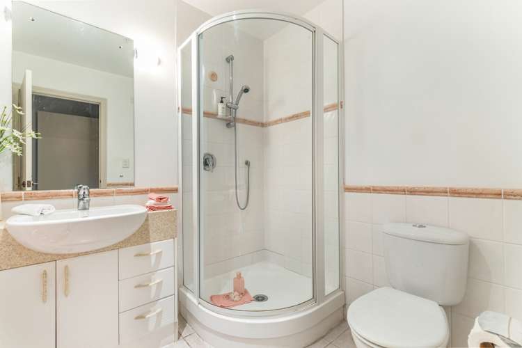 3 Waterside Crescent Gulf Harbour_24