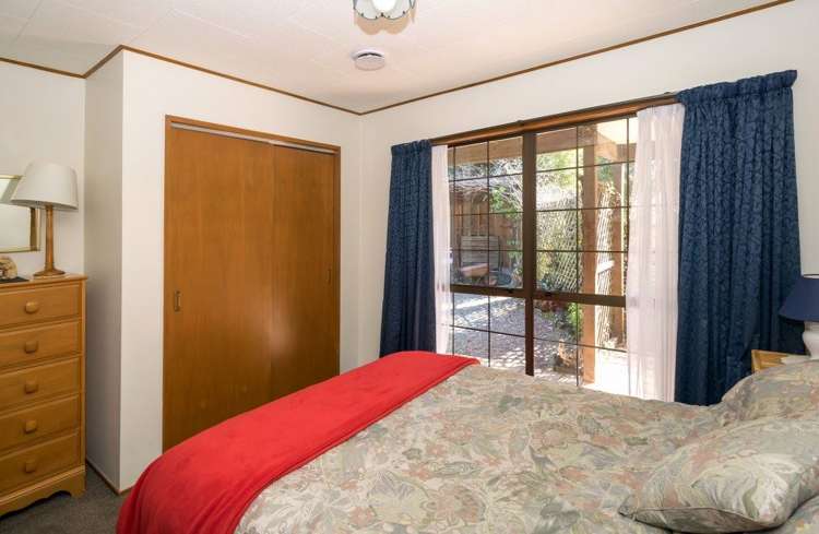 33 Neal Road Rarangi_10