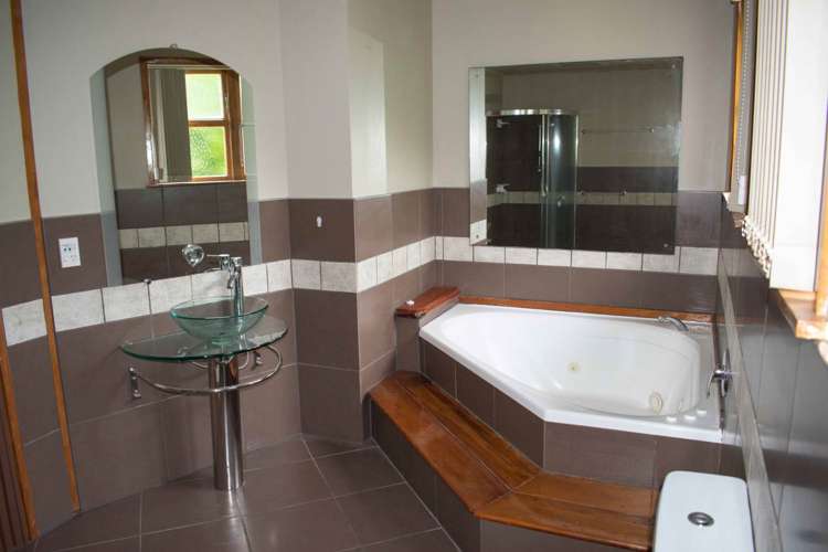 37 Victoria Street Pukekohe_12