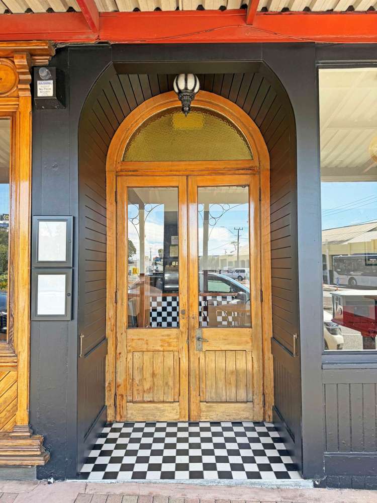 6 Birkdale Road Birkdale_20