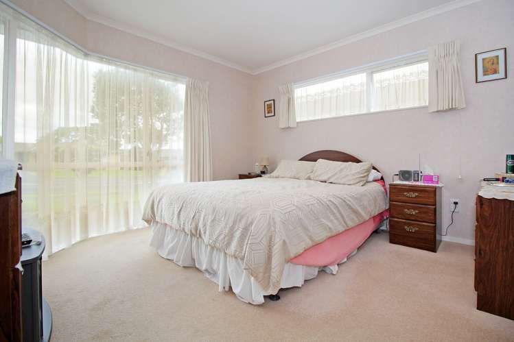 37 Etherton Drive Manurewa_6