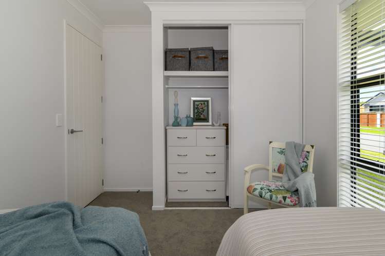 5 Cowell Crescent Pyes Pa_12