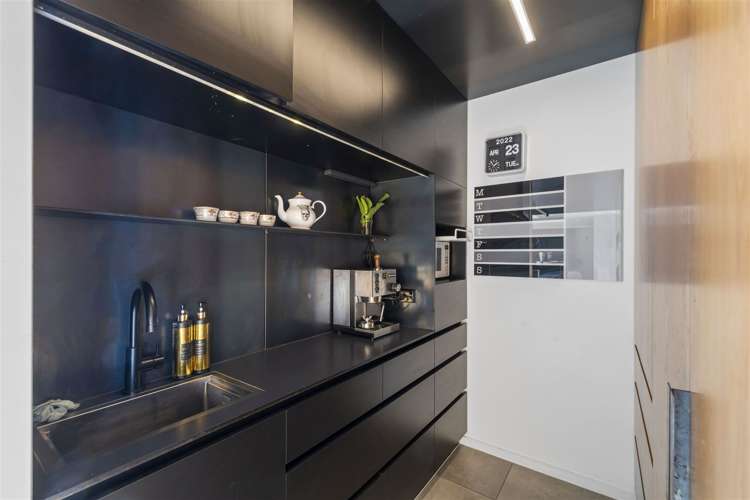 9 Walnut Avenue Strowan_11