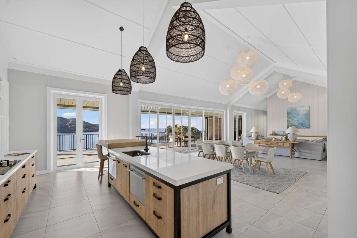 42F Mahinepua Road_2
