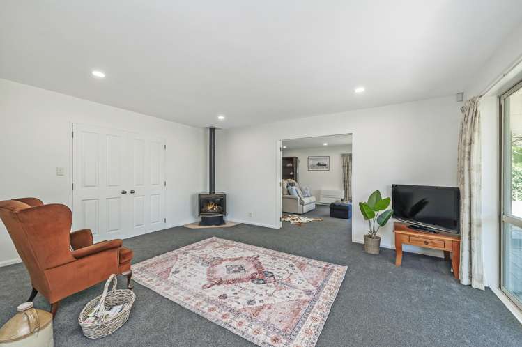 85 Pages Road Allenton_9