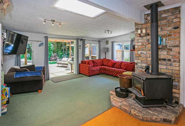 15 Pohue Creek Road Waiomu_2