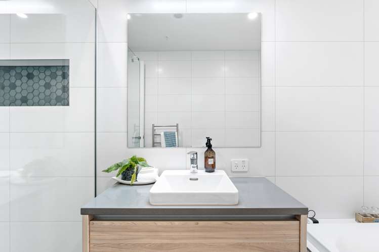 201/64 Te Oneroa Way Long Bay_13