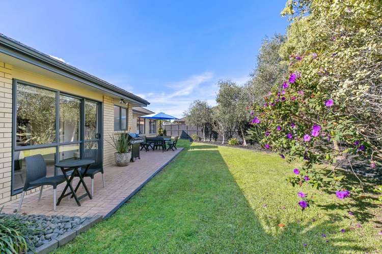 56 Stranraer Crescent Wattle Downs_16