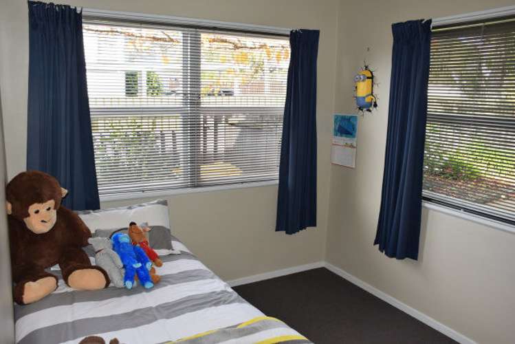 12 Miltonia Avenue Te Atatu South_11