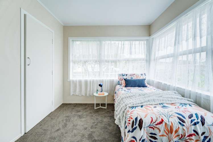 21 Idlewild Avenue Mangere_16