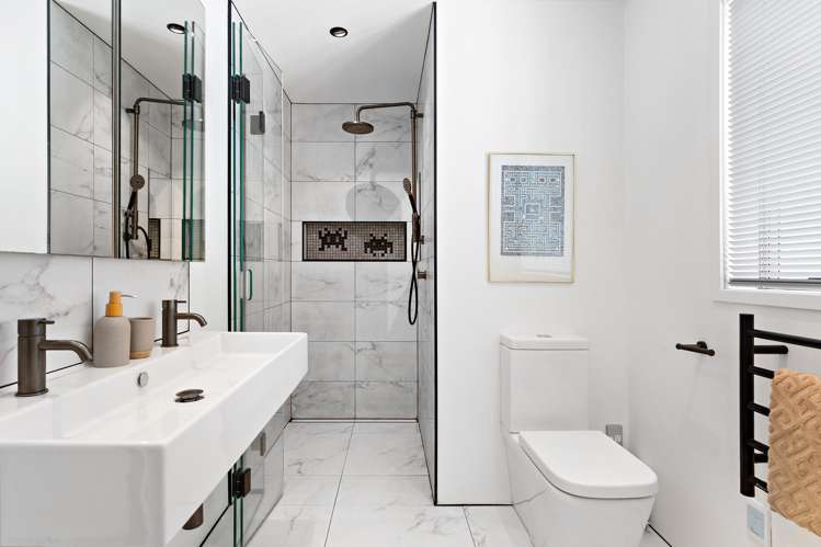 7/2 Upper Queen Street Newton_9