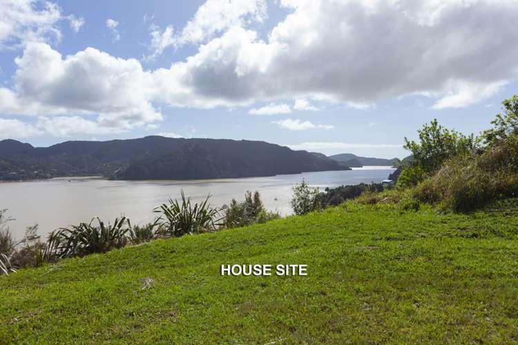 3 Gilligans Lane Whangaroa_11