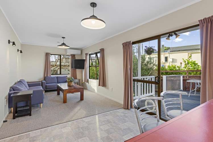 20 James Street Raglan_6