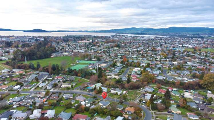 6 Bellingham Crescent Fordlands_16