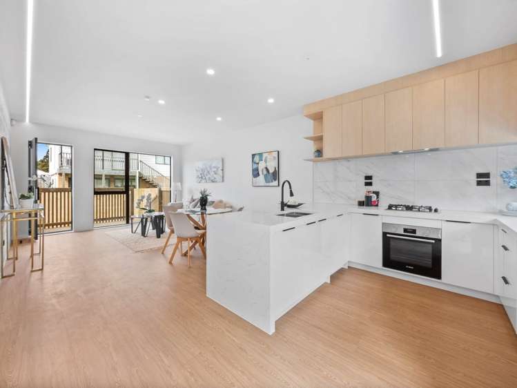 2/40 Hain Avenue Mangere East_4