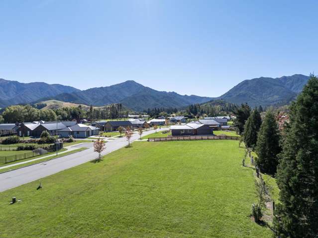 Rare large section in Chatterton River Estate