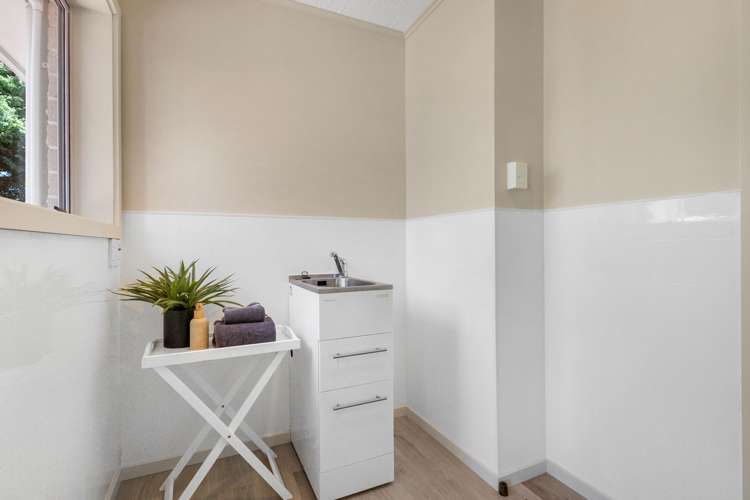 52 West-Watson Avenue Hillmorton_23