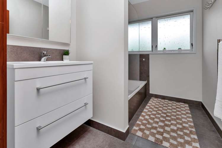 16 Huia Street Whau Valley_11