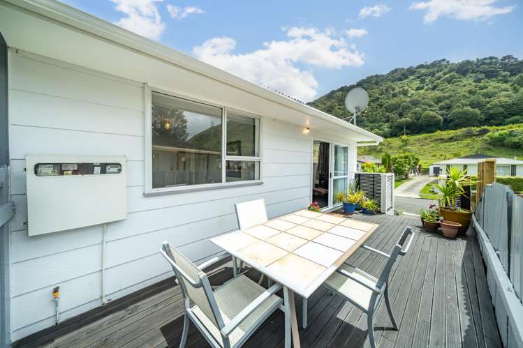 32A Hartford Crescent Totara Park_6