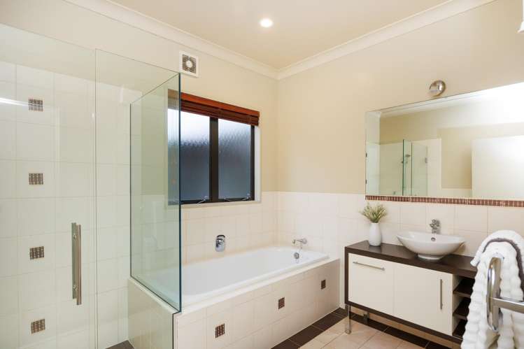 37 Abby Road Fitzherbert_16