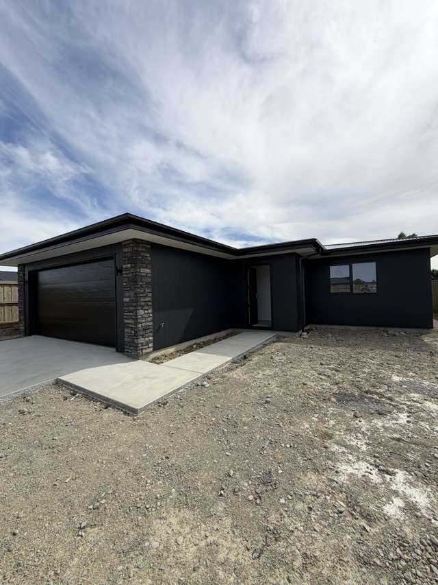 17 Orwell Way Elgin_1